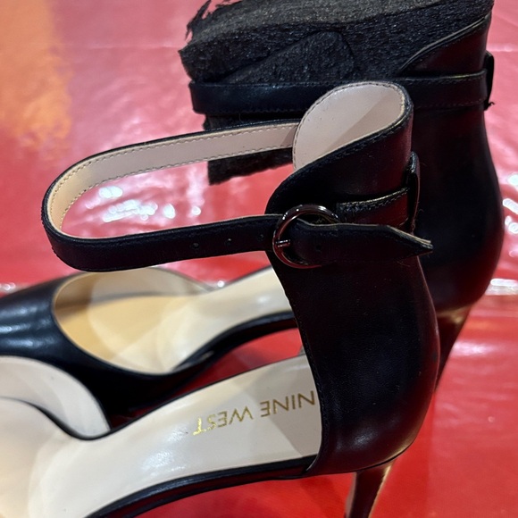 Nine West Black Pointed Toe Heels - Picture 2 of 4